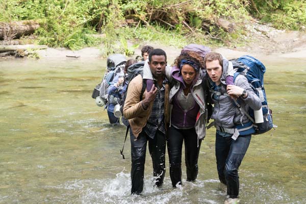 Wes Robinson, Brandon Scott, Corbin Reid, James Allen McCune, et Callie Hernandez dans Blair Witch (2016)