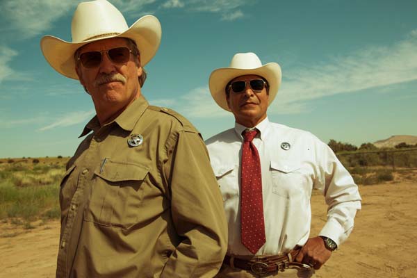Jeff Bridges et Gil Birmingham dans Comancheria (2016)