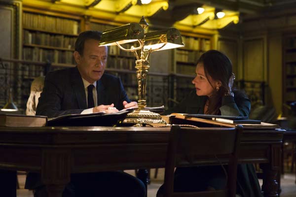 Tom Hanks et Sidse Babett Knudsen dans Inferno (2016)