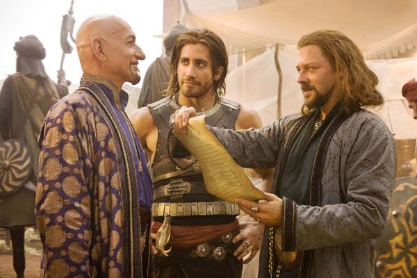 Ben Kingsley et Jake Gyllenhaal dans Prince of Persia: Les sables du temps (2010)