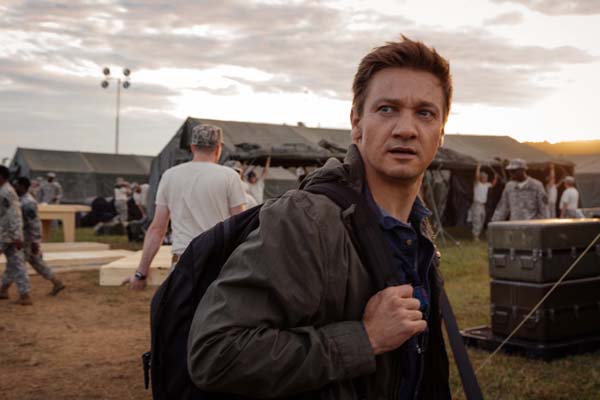 Jeremy Renner dans Premier contact (2016)
