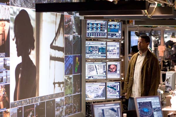 Denzel Washington dans Deja Vu (2006)