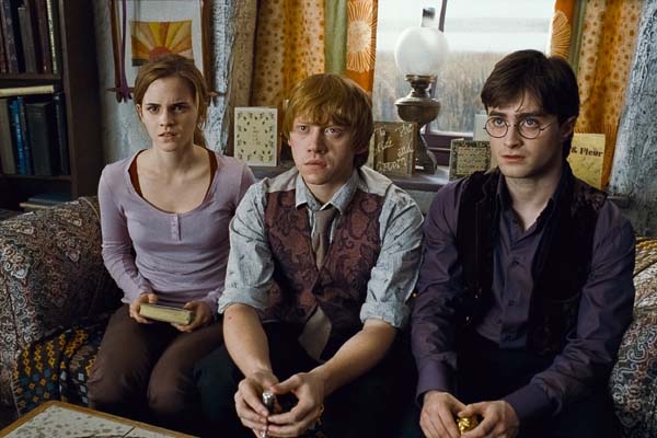 Rupert Grint, Daniel Radcliffe, et Emma Watson dans Harry Potter et les reliques de la mort: 1ère partie (2010)