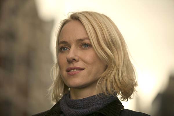 Naomi Watts dans Les Promesses de l'Ombre (2007)
