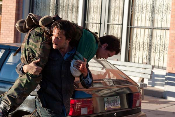 Johnny Knoxville et Rodrigo Santoro dans The Last Stand (2013)