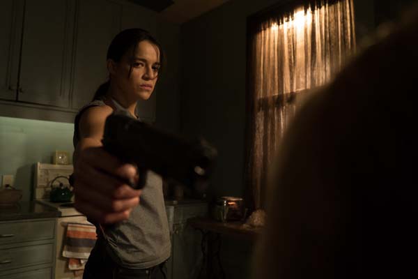 Michelle Rodriguez dans Revenger (2016)