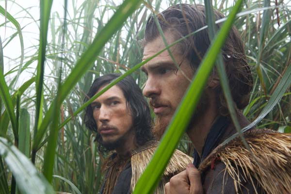 Andrew Garfield et Adam Driver dans Silence (2016)