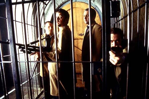 Frank Harper et Steve Sweeney dans Lock, Stock and Two Smoking Barrels (1998)