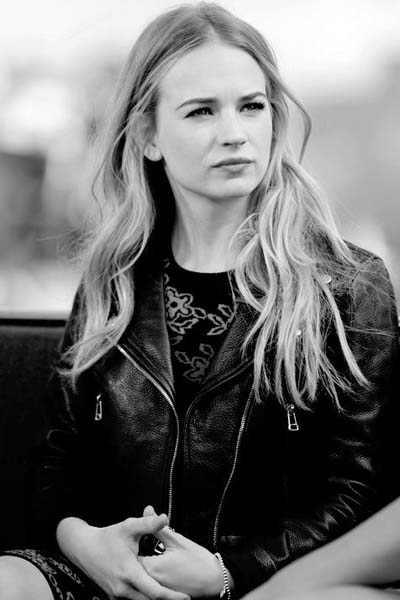 Britt Robertson Britt Robertson