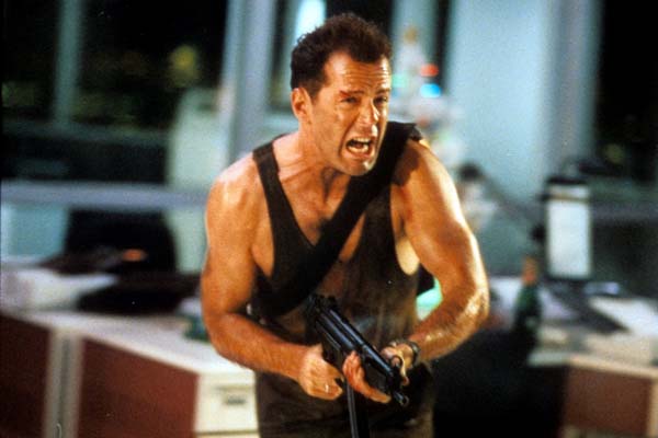 Bruce Willis dans Die Hard (1988)