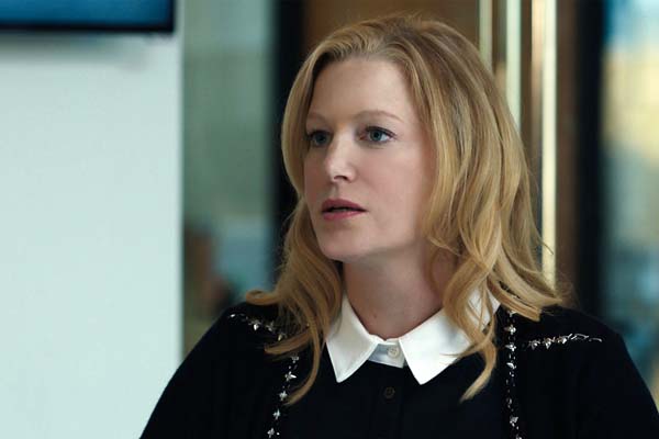 Anna Gunn dans Equity (2016)
