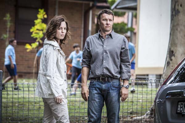 Joel Edgerton et Melissa George dans Felony (2013)