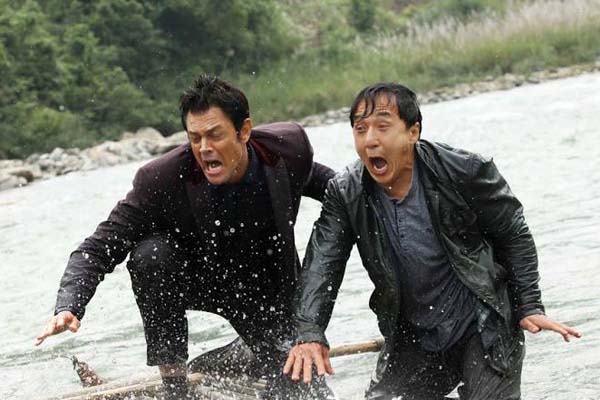 Jackie Chan et Johnny Knoxville dans La Filature (2016)