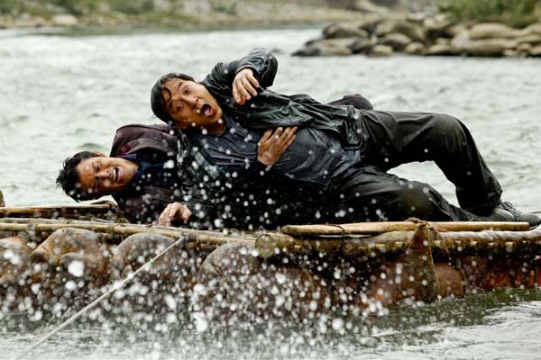 Jackie Chan et Johnny Knoxville dans La Filature (2016)