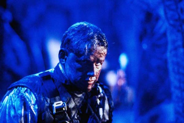 Gary Busey dans Predator 2 (1990)