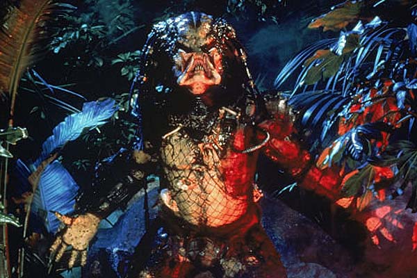 Kevin Peter Hall dans Predator (1987)