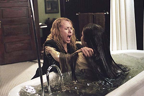 Naomi Watts et Kelly Stables dans Le Cercle 2 (2005)