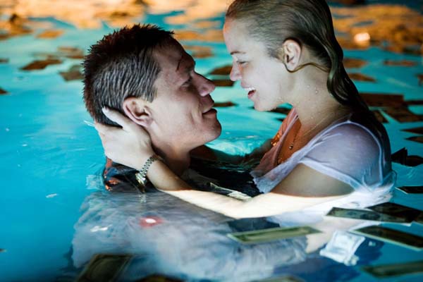 John Cena et Ashley Scott dans 12 Rounds (2009)