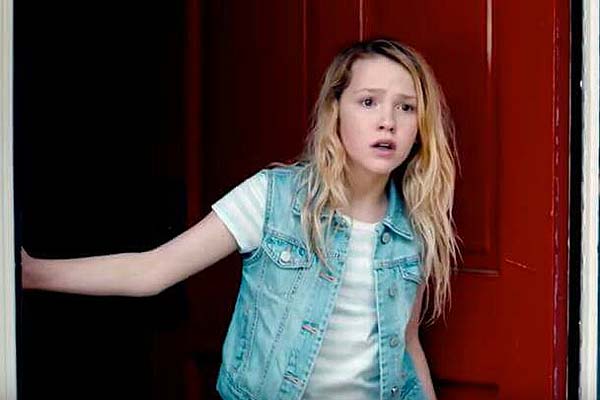Talitha Bateman dans Vengeance (2017)