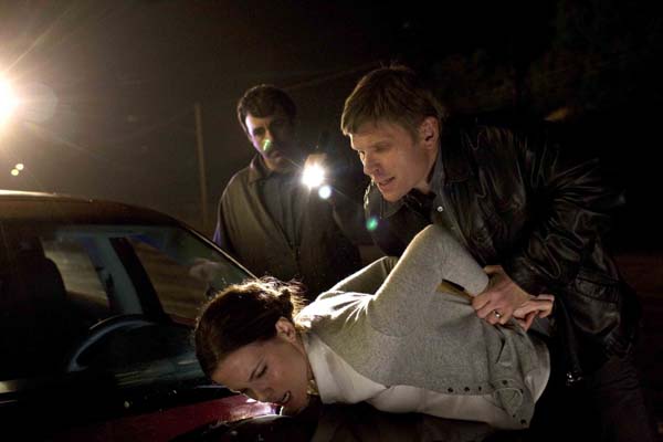 Kate Beckinsale et Mark Pellegrino dans The Trials of Cate McCall (2013)