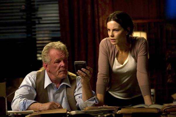 Kate Beckinsale et Nick Nolte dans The Trials of Cate McCall (2013)