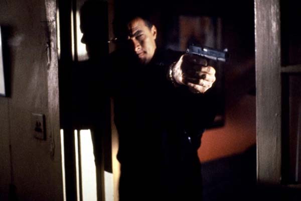 Steven Seagal dans Out for Justice (1991)