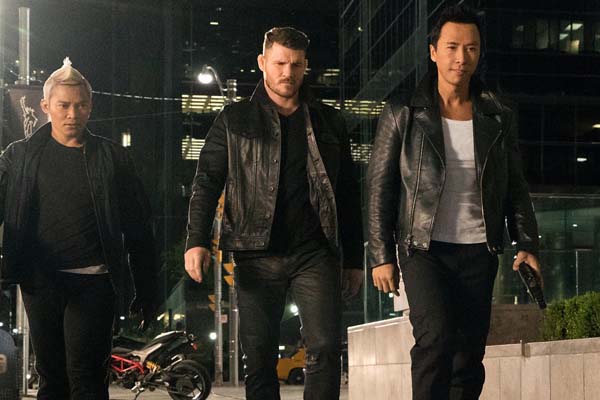 Donnie Yen, Tony Jaa, et Michael Bisping dans xXx: Return of Xander Cage (2017)