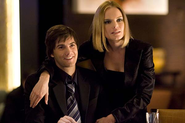 Kate Bosworth et Jim Sturgess dans 21 (2008)