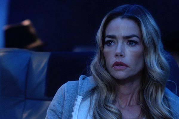 Denise Richards dans Altitude (2017)