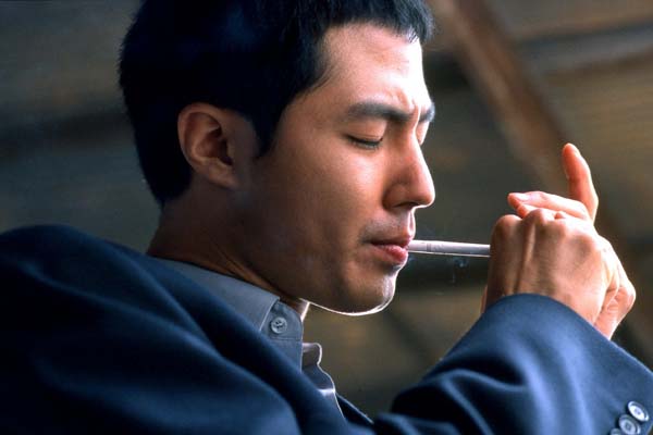 Jo In-sung dans A Dirty Carnival (2006)