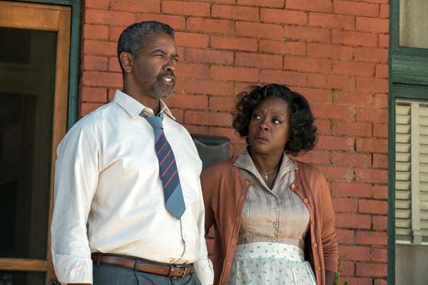 Denzel Washington et Viola Davis dans Fences (2016)