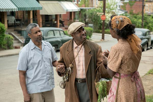 Denzel Washington, Viola Davis, et Mykelti Williamson dans Fences (2016)