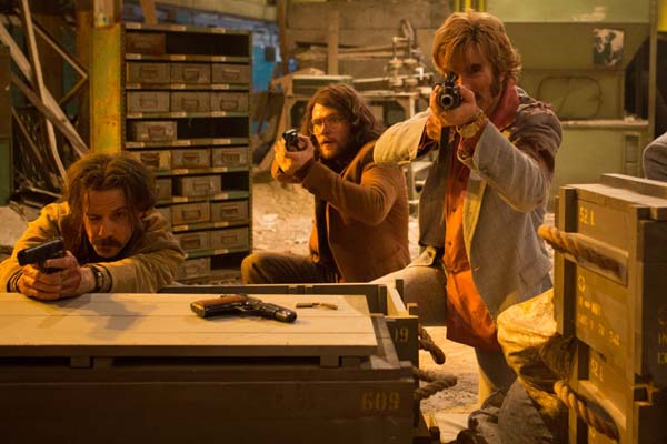 Noah Taylor, Sharlto Copley et Jack Reynor dans Free Fire (2016)