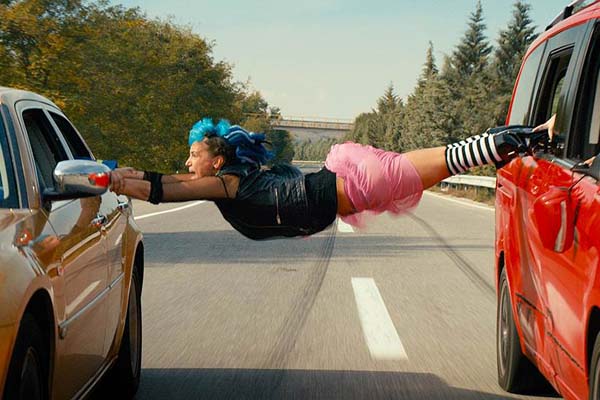 Charlotte Gabris dans À fond (2016)