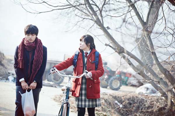 Yeo Jin-goo et Nam Ji-hyun dans Monster Boy (2013)