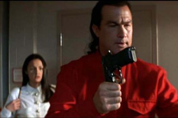 Steven Seagal dans Piège à Haut Risque (1998)