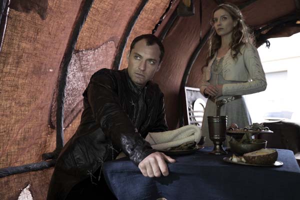 Jude Law dans King Arthur: Legend of the Sword (2017)