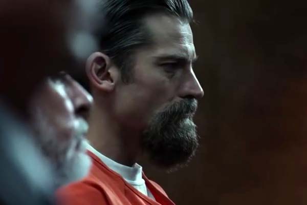 Nikolaj Coster-Waldau dans Shot Caller (2017)