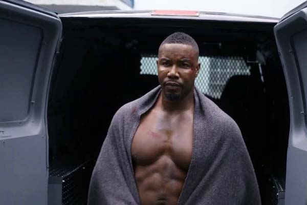 Michael Jai White dans S.W.A.T.: Under Siege (2017)