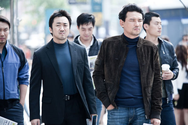 Jung-min Hwang et Dong-seok Ma dans The Unjust (2010)