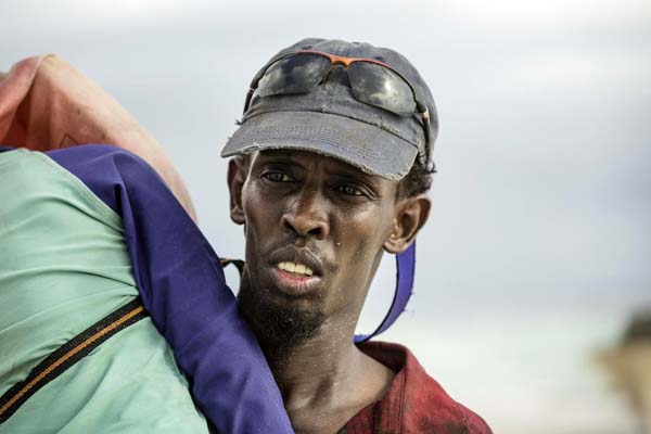 Barkhad Abdi dans Extortion (2017)