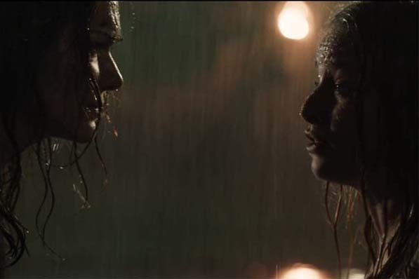 Rachel Nichols et Laura Harring dans Inside (2016)