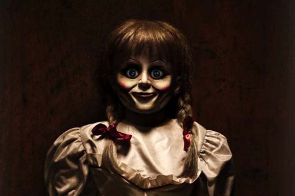 Annabelle dans Annabelle: Creation (2017)