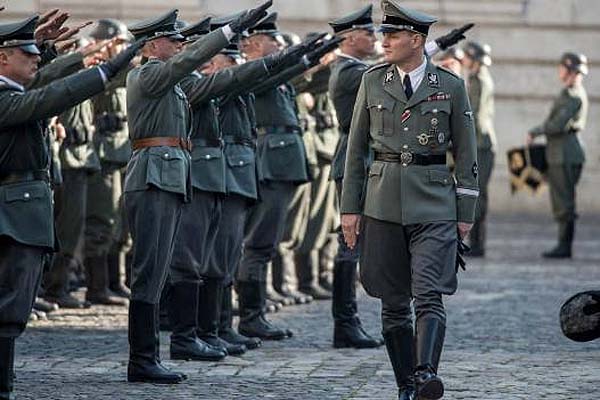 Jason Clarke dans HHhH (2017)