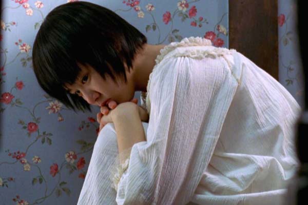 Moon Geun-young dans 2 Sœurs (2003)