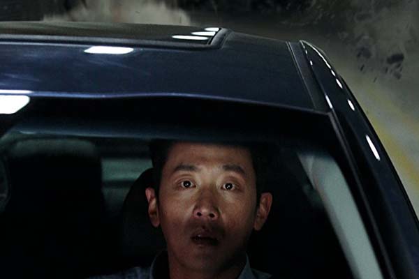 Ha Jung-woo dans Tunnel (2016)