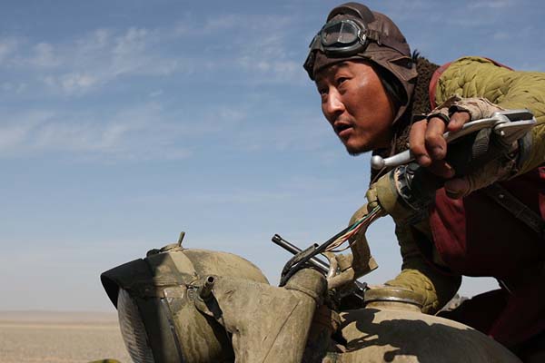 Song Kang-ho dans Le Bon, la Brute et le Cinglé (2008)