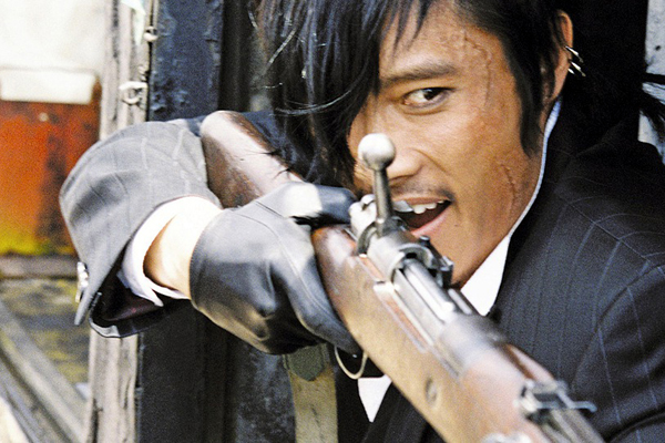 Lee Byung-hun dans Le Bon, la Brute et le Cinglé (2008)