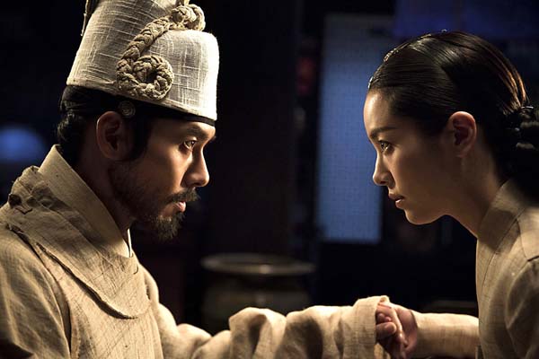 Hyun Bin et Han Ji-min dans The Fatal Encounter (2014)