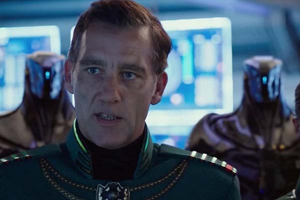 Clive Owen dans Valérian et la Cité des Mille Planètes (2017)